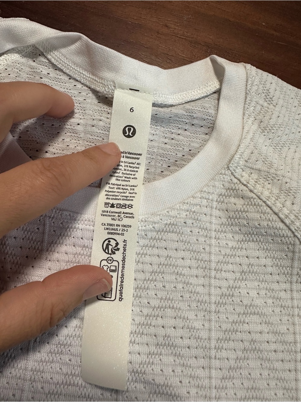 Lululemon swiftly pointelle cropped short sleeve white size 6 - Picture 6 of 6